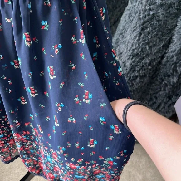 Ultra Pink Floral Sleeveless Dress 💖 - Picture 4 of 10